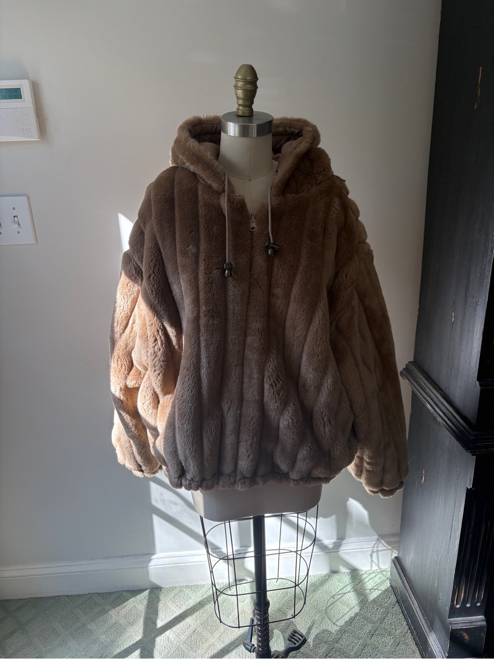 Brown faux fur jacket SZ M/L